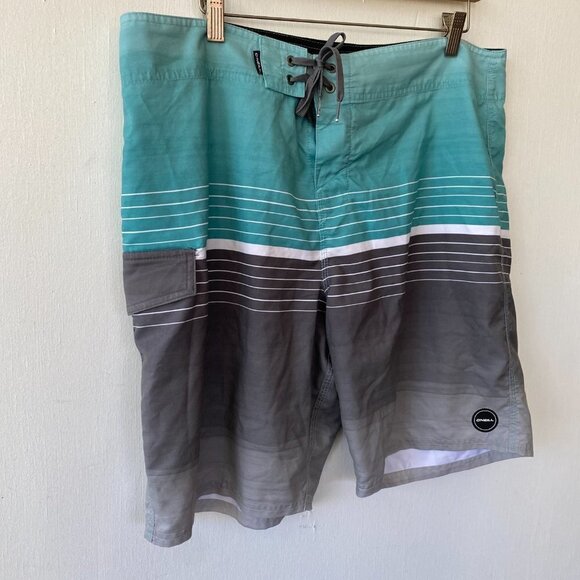 O'Neill Board Shorts Mens Size 38 Gray Striped Tie Waist Pockets - Picture 2 of 5